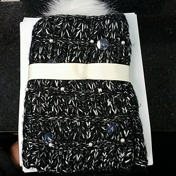 Betsey Johnson Snood & Beanie Set - Picture 5 of 5